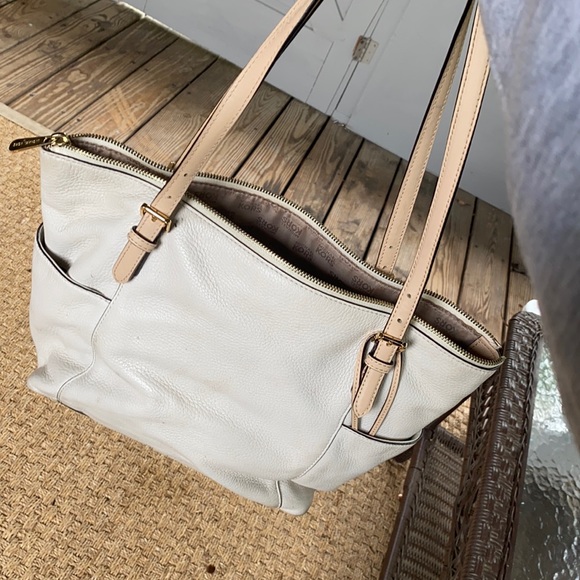 Michael Kors shoulder bag. Cream/off white. - Picture 1 of 4